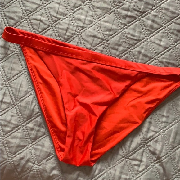 Garage red swimsuit bottoms - Picture 1 of 2